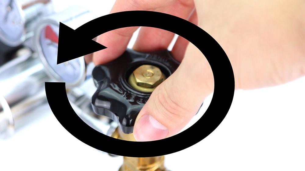 Öppet gasflöde från CO2-flaskan