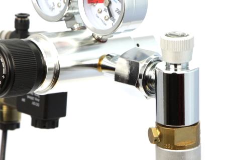 Australisk SodaStream SodaClub ansluten till gasregulator